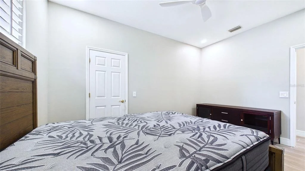 Photo of 7225 RIVER FOREST LANE