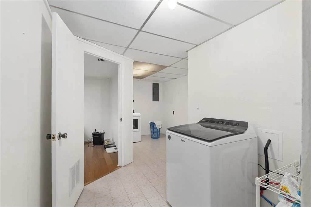 Photo of 505 NW 37TH PLACE