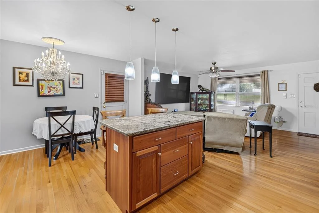 Photo of 602 SE 19TH STREET