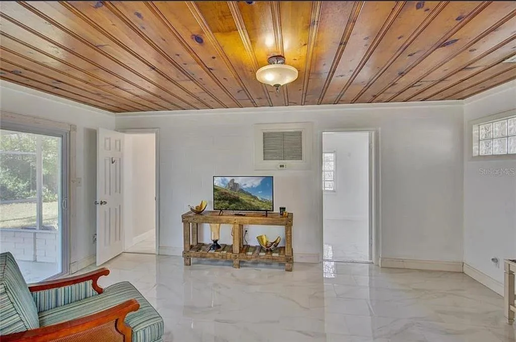 Photo of 1008 CHESTER DRIVE