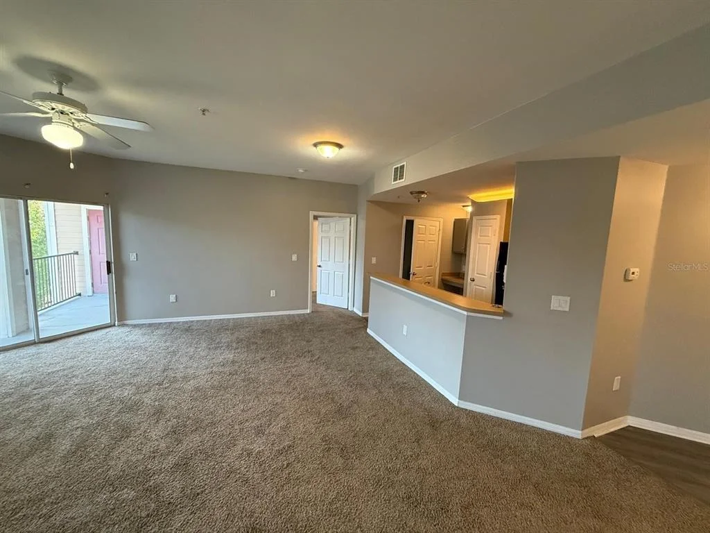Photo of Unit 307 at 2015 ERVING CIRCLE