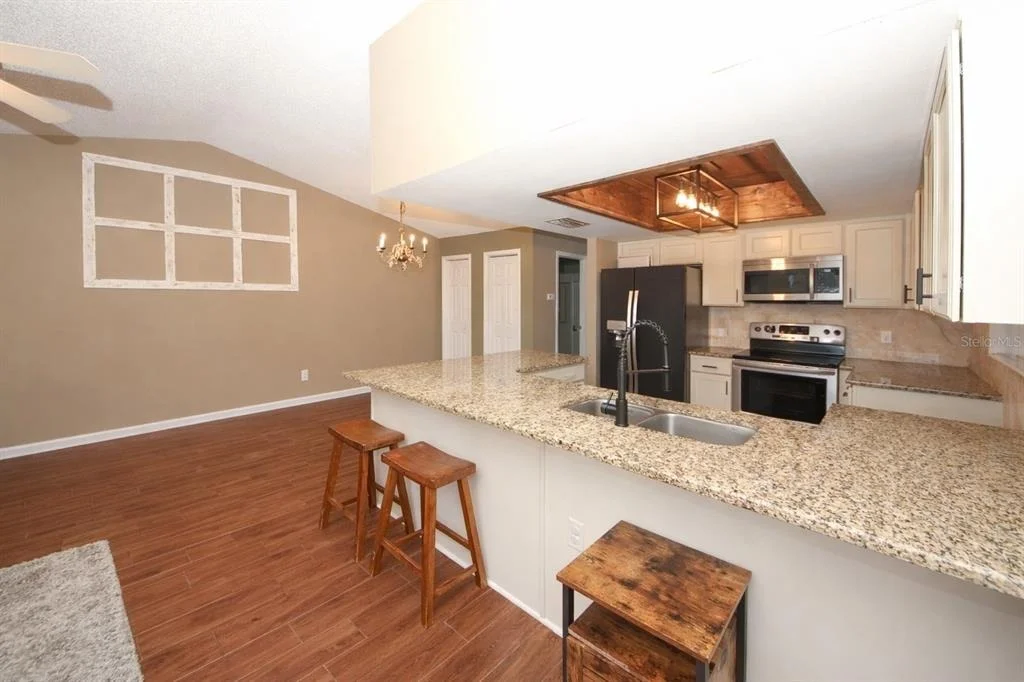Photo of 13277 DELBARTON STREET