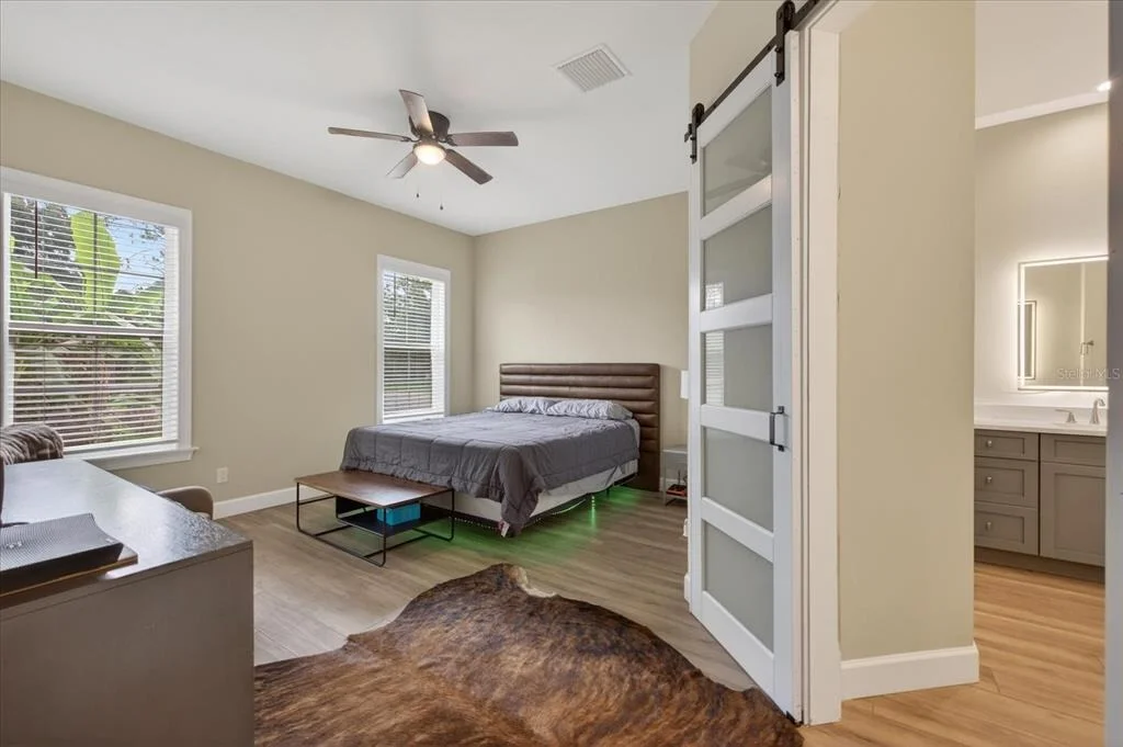 Photo of 1208 SUNSET LANE