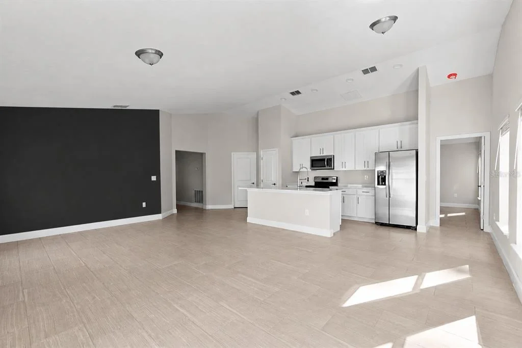 Photo of 1907 LAREDO DRIVE