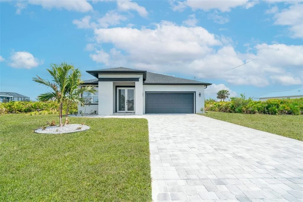 Photo of 384 BAYTREE DRIVE