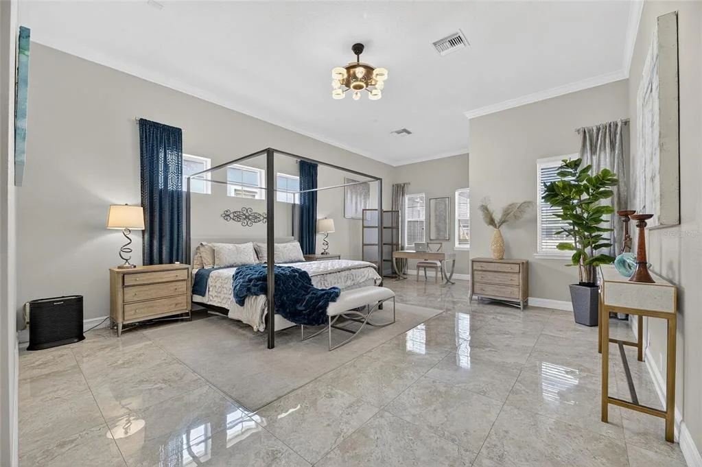 Photo of 719 ISLEBAY DRIVE