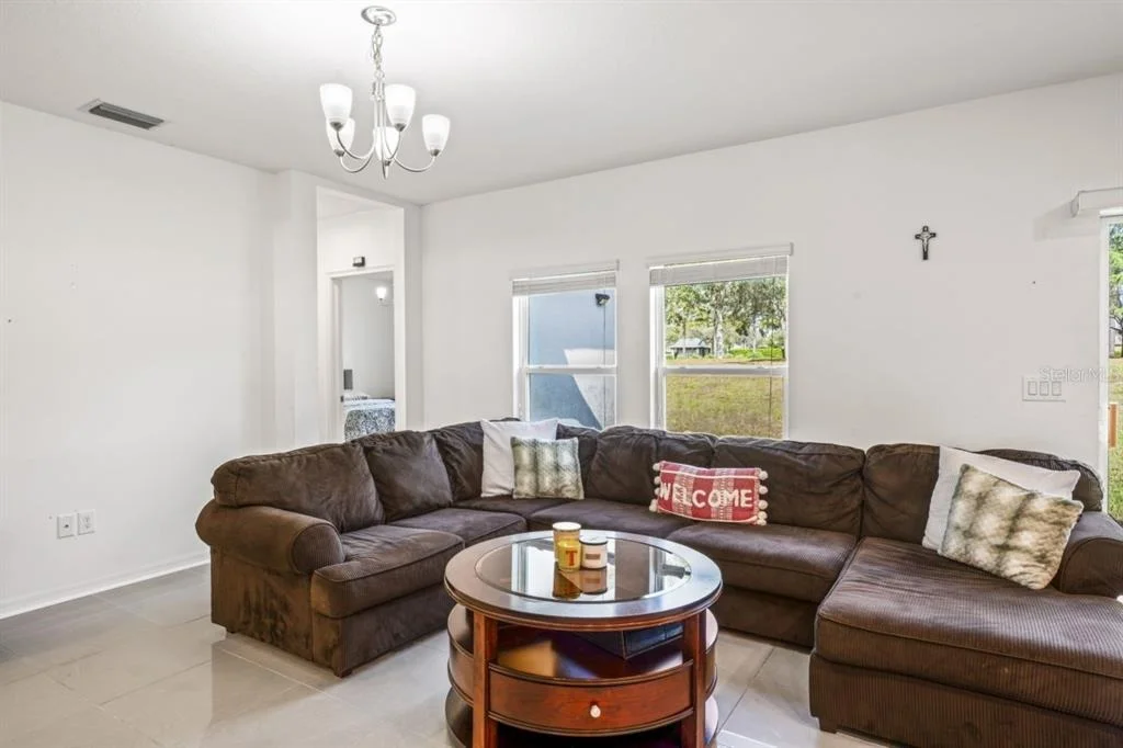 Photo of 571 OLD WINDSOR WAY