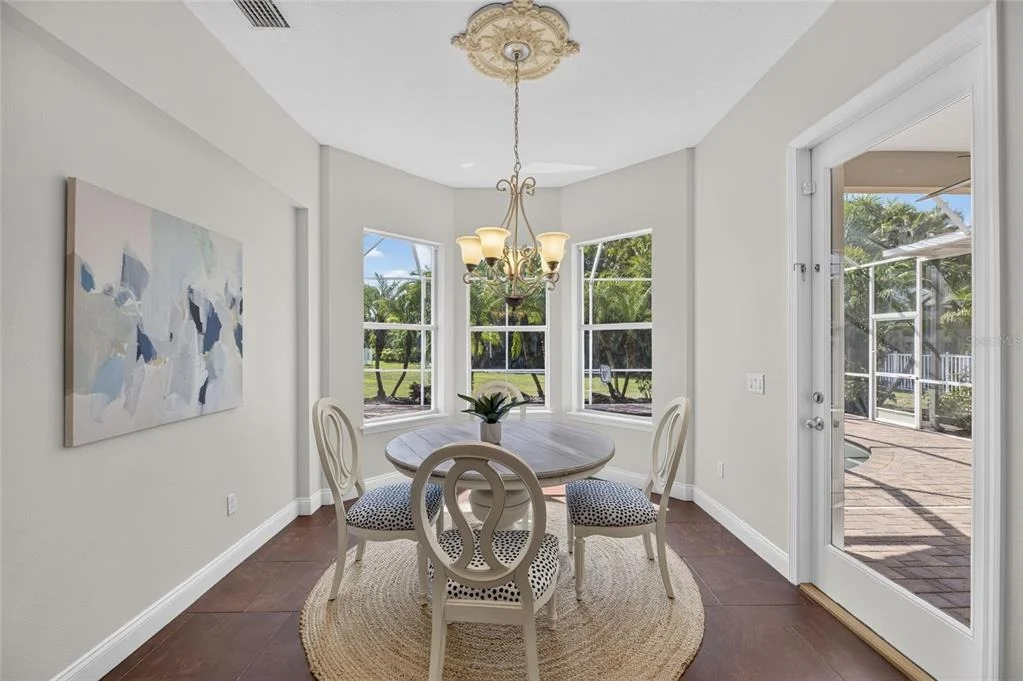 Photo of 824 ISLEBAY DRIVE