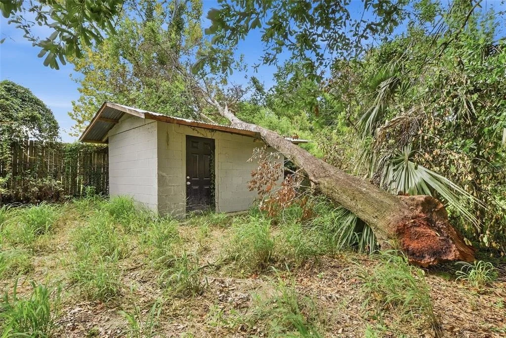 Photo of 6138 OAKCREST CIRCLE