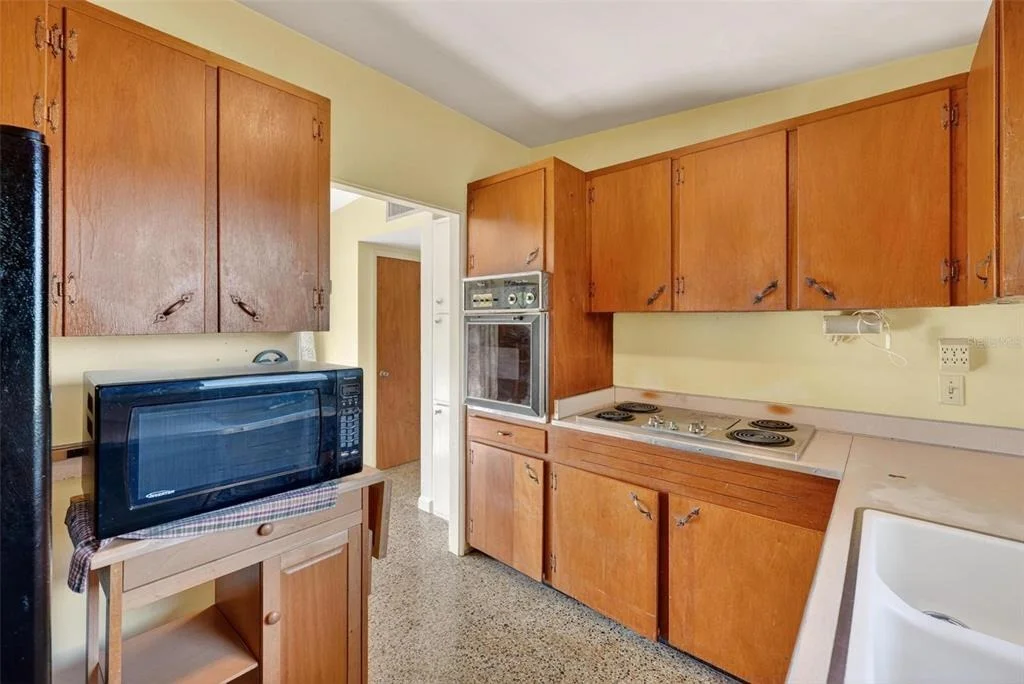 Photo of 710 TWIN OAKS LANE