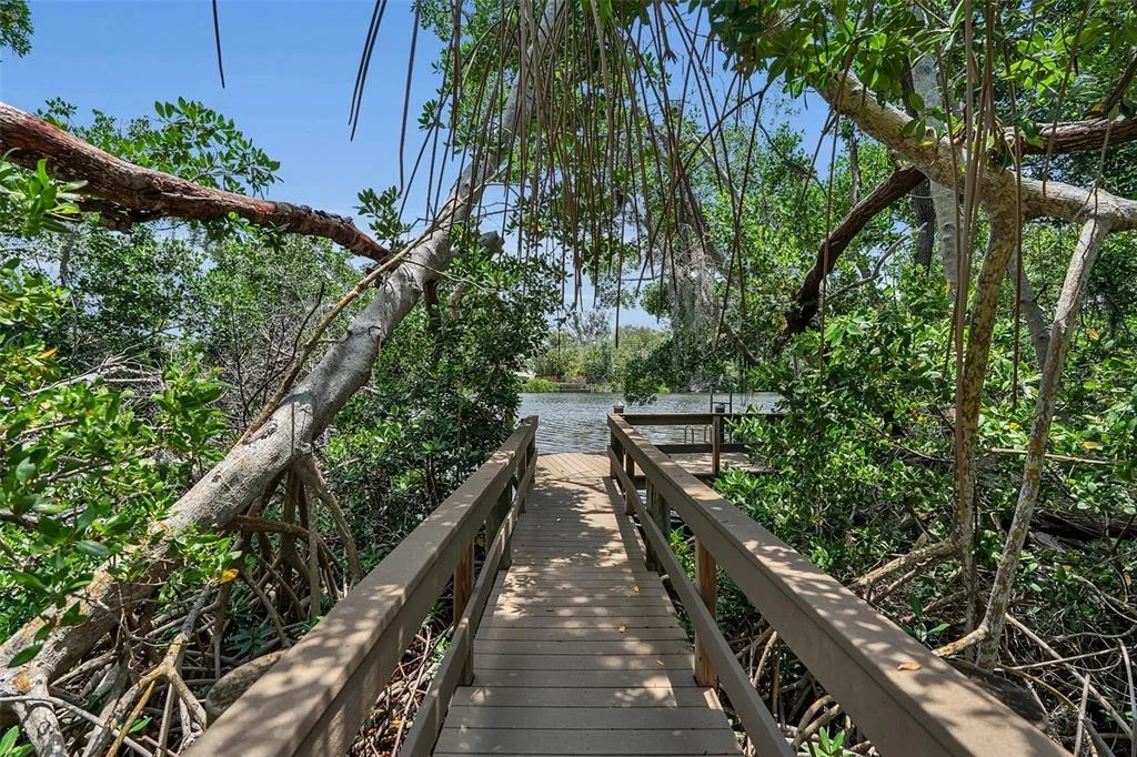 Photo of 8132 SANDERLING ROAD