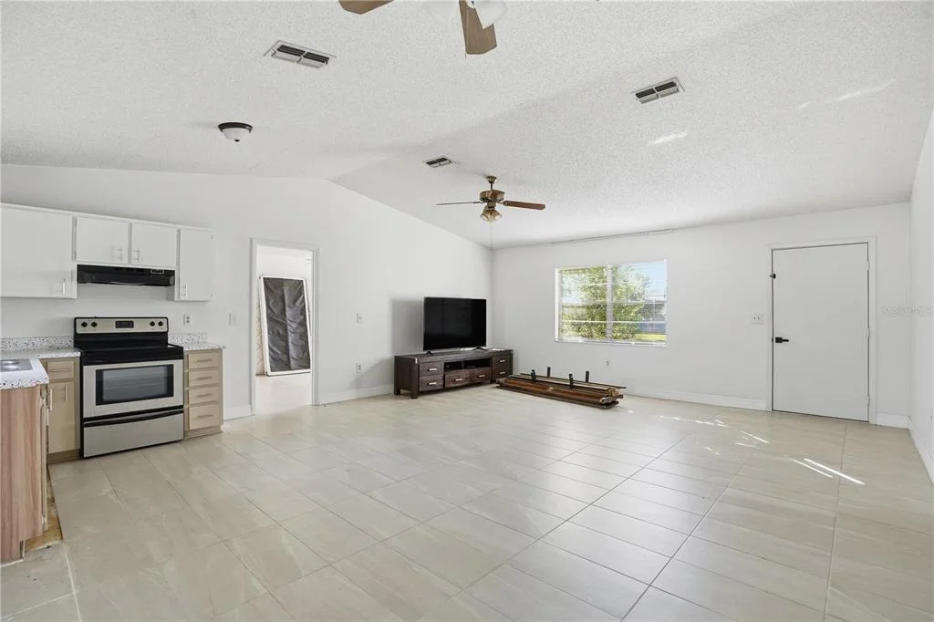 Photo of 2304 HAWTHORNE ROAD