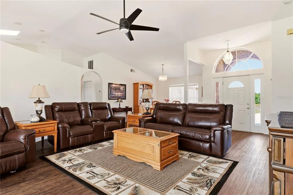 Photo of 4 BEACHSIDE DR