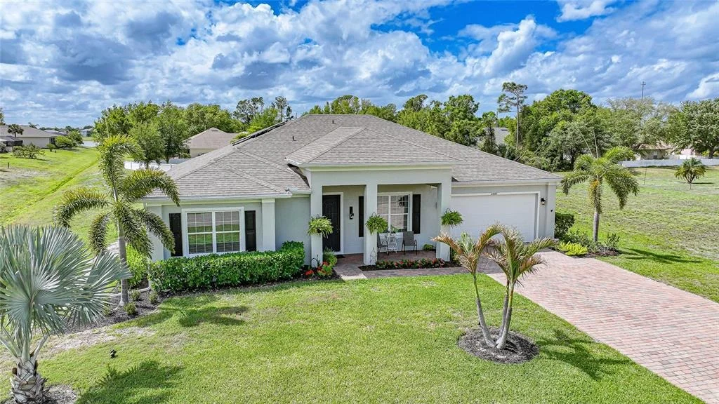 Photo of 25091 PALISADE ROAD