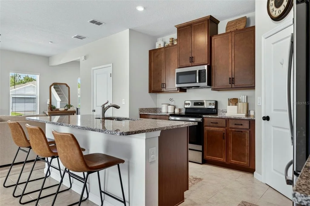Photo of 381 CRESTWIND DRIVE
