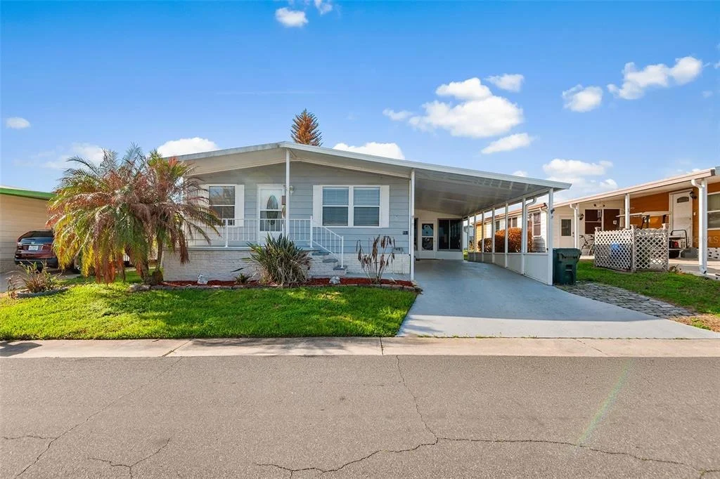 Photo of 914 PINE RIDGE DRIVE