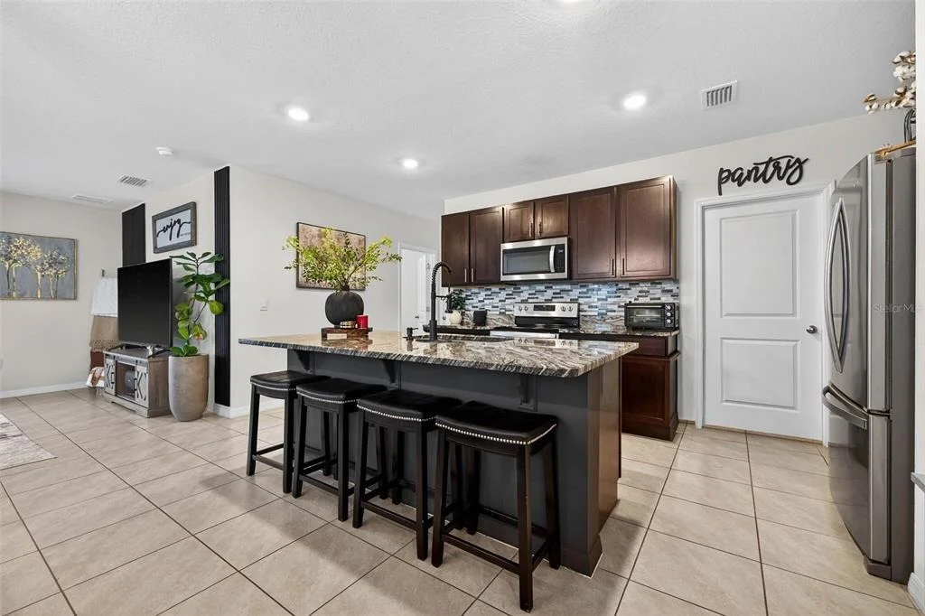 Photo of 17012 OVAL RUM DRIVE