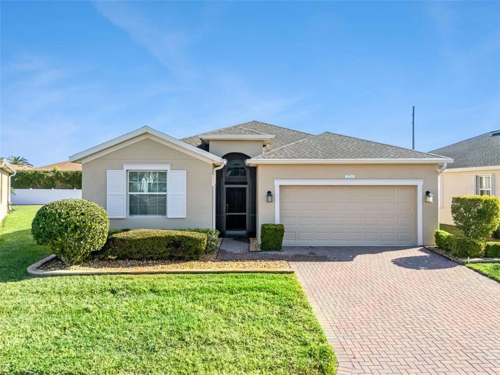 Photo of 2733 ATTWATER LOOP