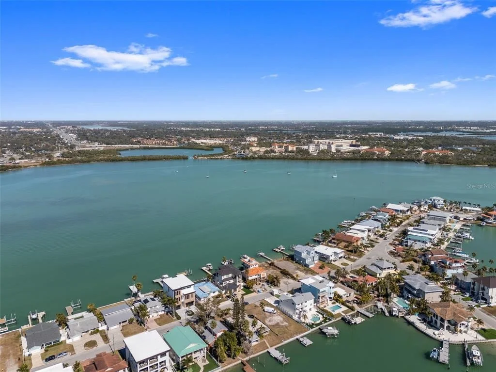 Photo of 837 BAY POINT DRIVE