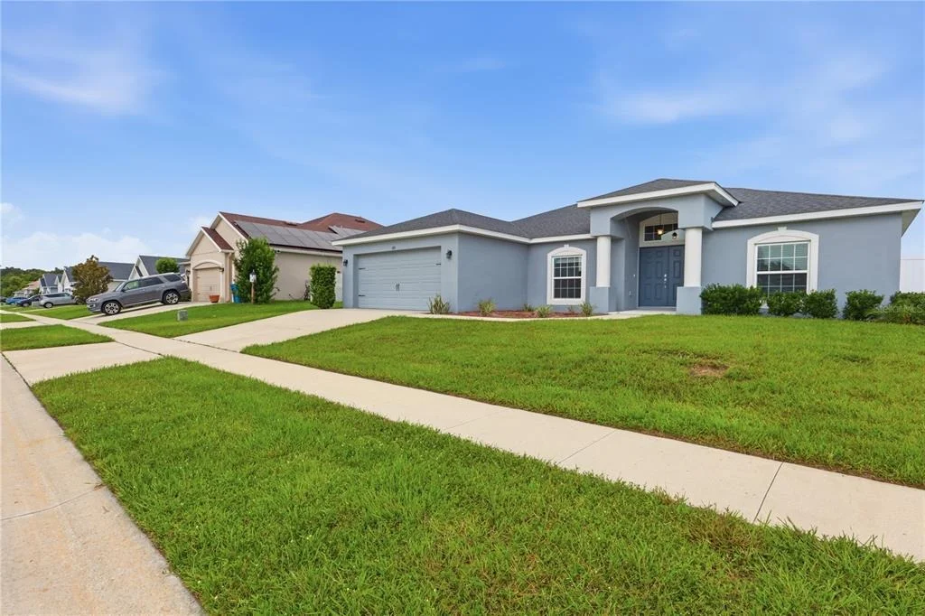 Photo of 185 CLOVERBROOK TRAIL