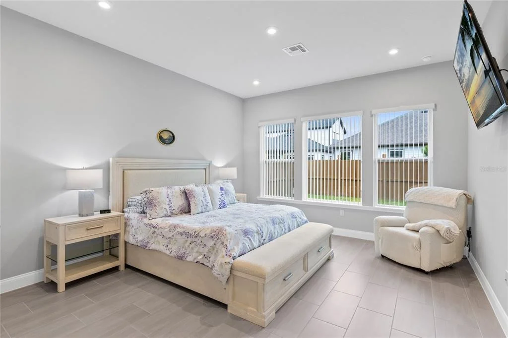 Photo of 6526 CIRCLE ROCK WAY