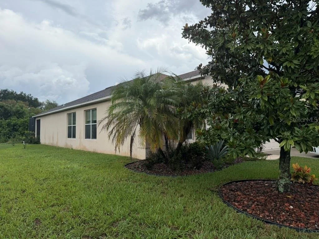 Photo of 8606 DEEP MAPLE DRIVE
