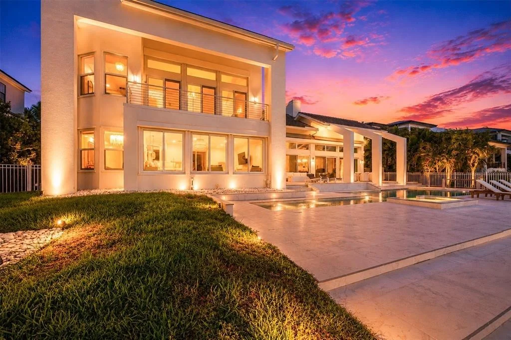Photo of 216 BIRD KEY DRIVE