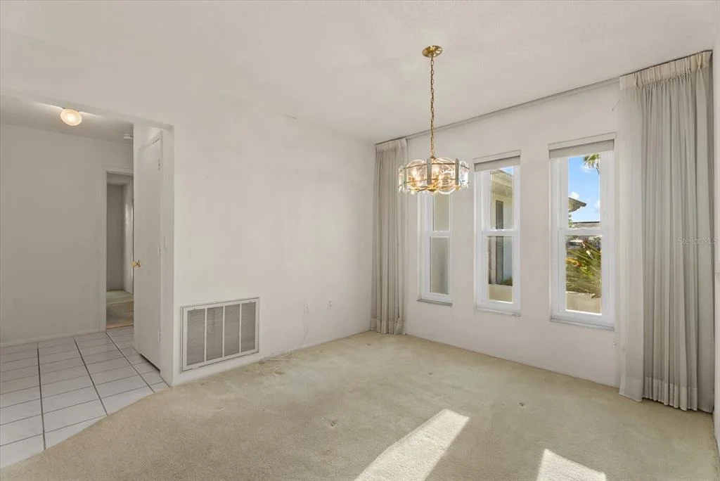 Photo of 1233 PINEBROOK WAY