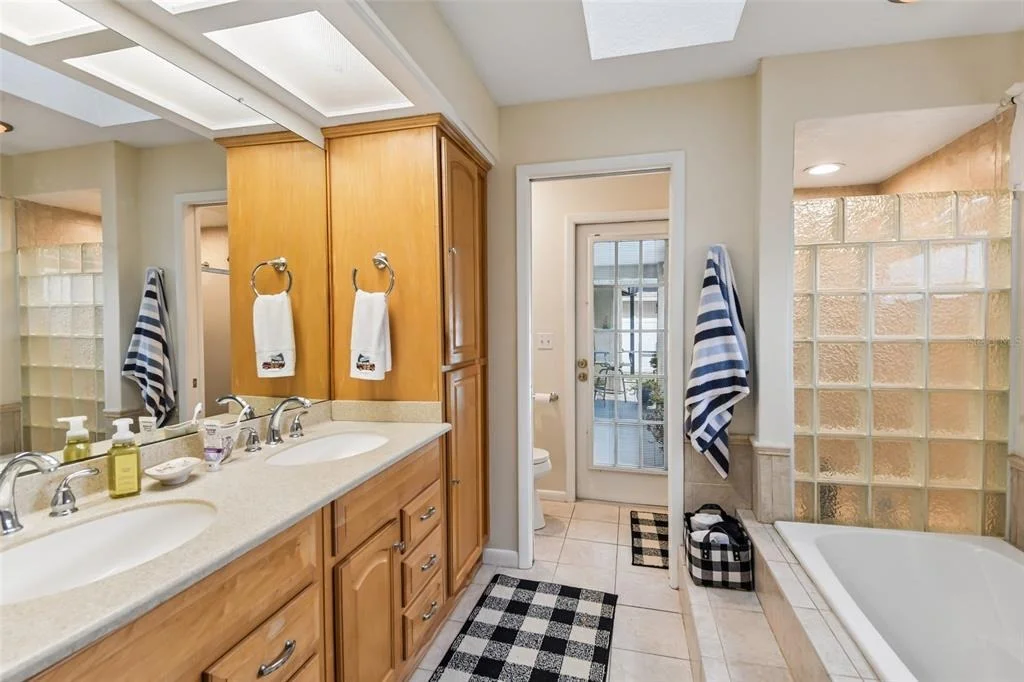 Photo of 12596 93RD WAY