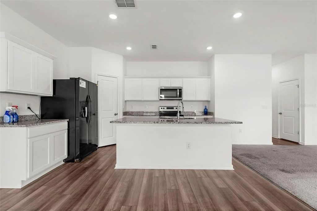 Photo of 1038 KELLY FERN LOOP