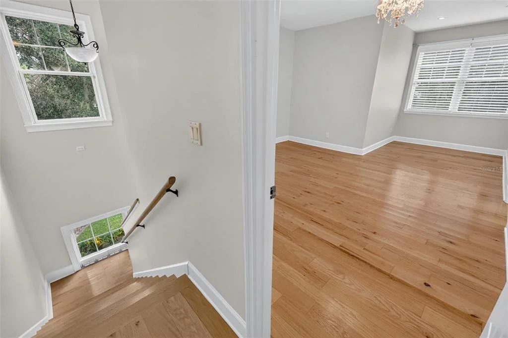 Photo of 580 W 10TH AVENUE