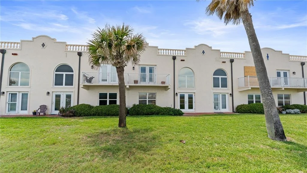 Photo of Unit 4 at 3400 OCEAN SHORE BOULEVARD