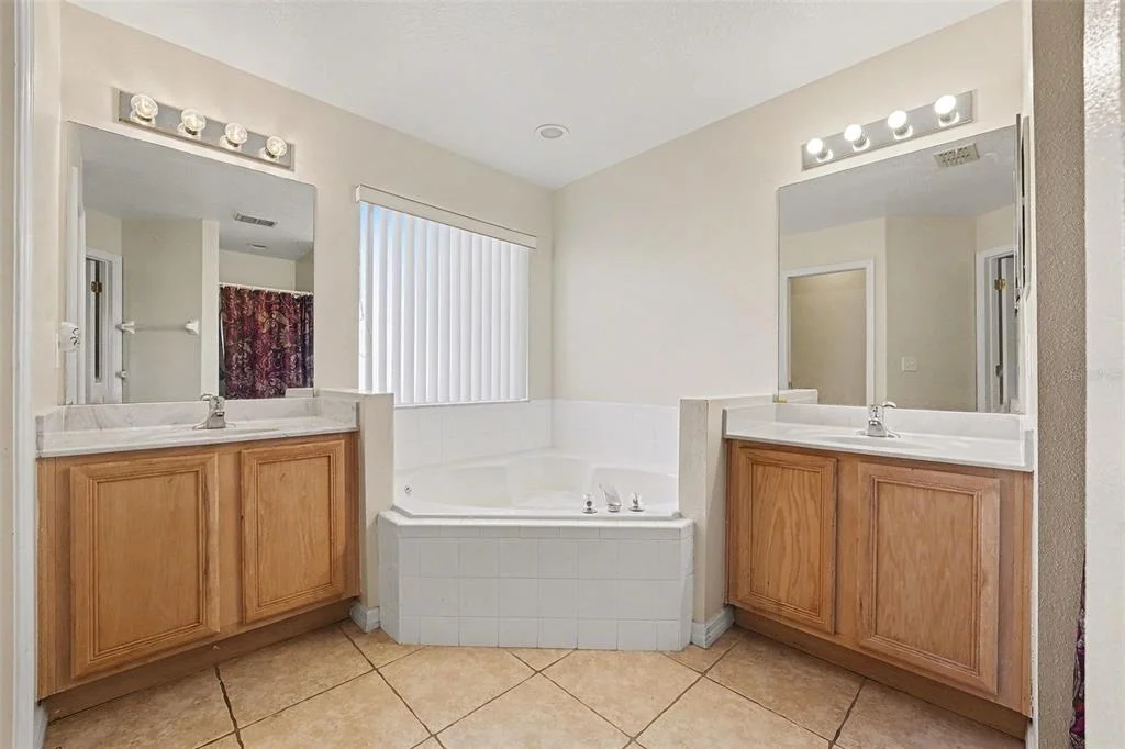 Photo of 8520 LA ISLA DRIVE