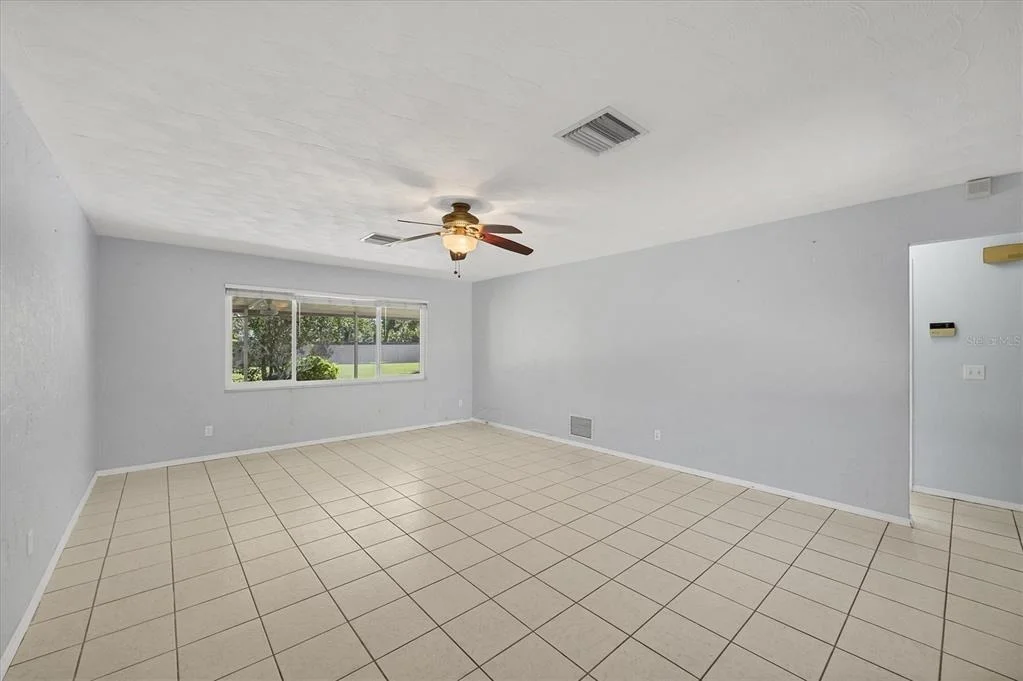 Photo of 1135 RANGE ROAD