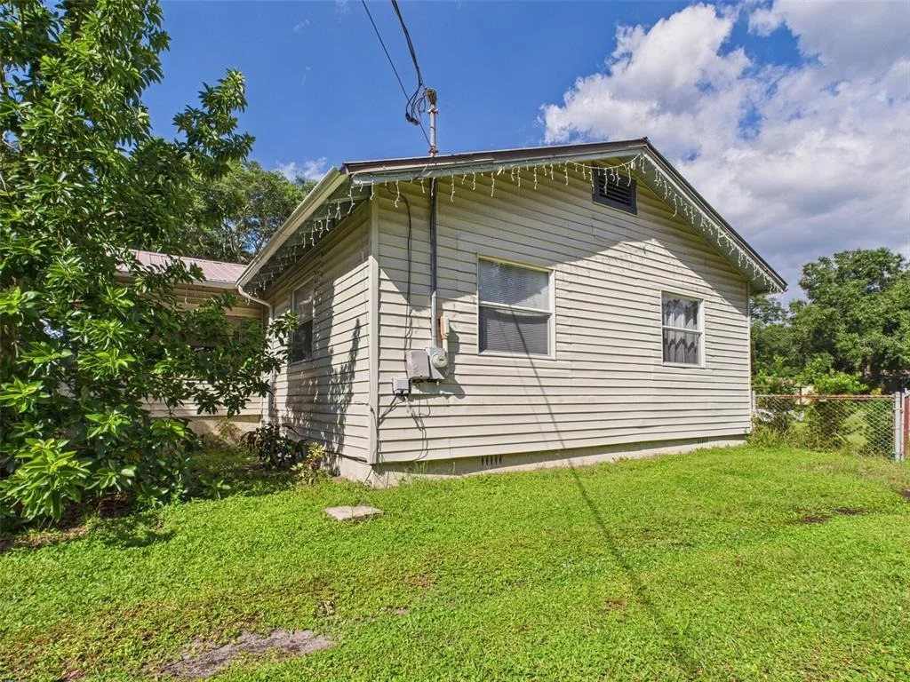 Photo of 13014 LINCOLN ROAD