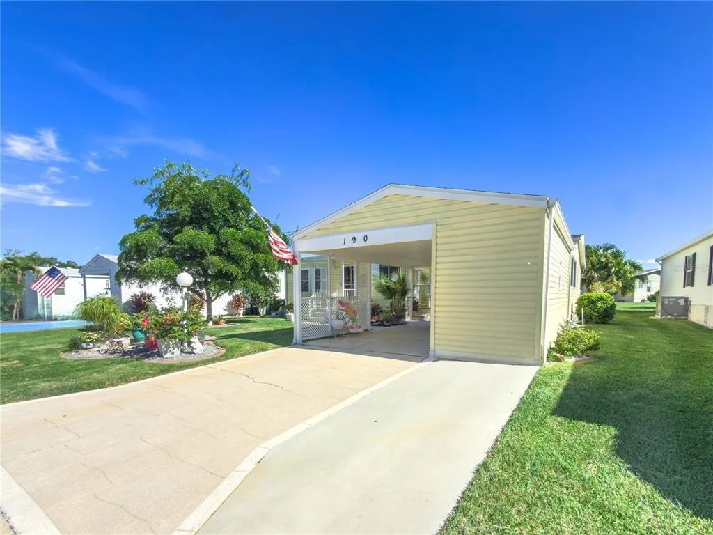 Photo of 190 NIGHTINGALE CIRCLE