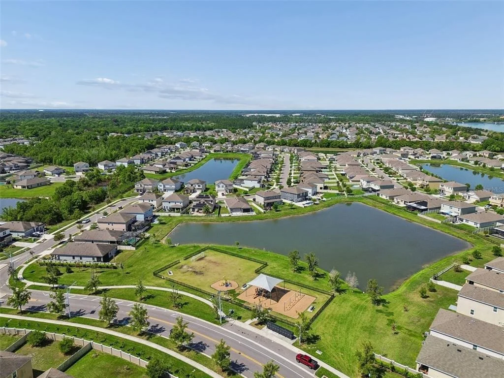 Photo of 7604 POOL COMPASS LOOP