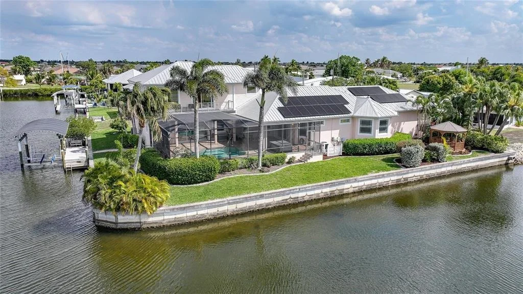 Photo of 534 CANAL WAY