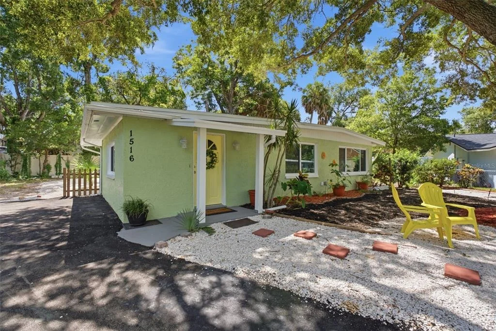 Photo of 1516 ADELE PLACE