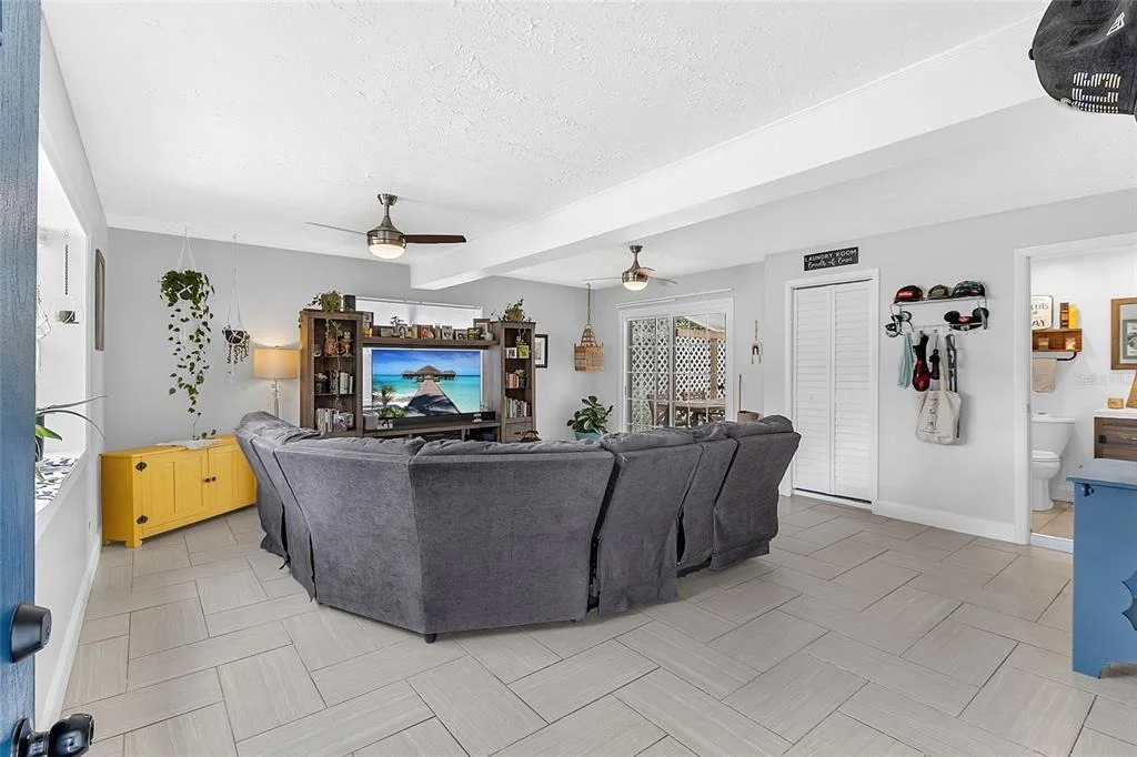 Photo of 855 PEARL DRIVE