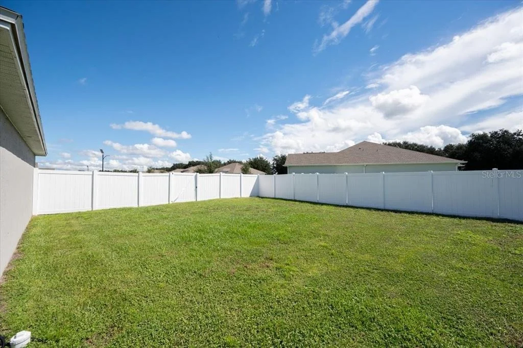 Photo of 912 LOCHLAND LOOP