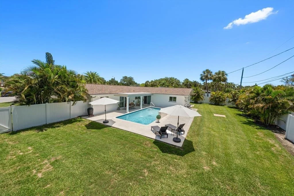 Photo of 821 JACARANDA DRIVE