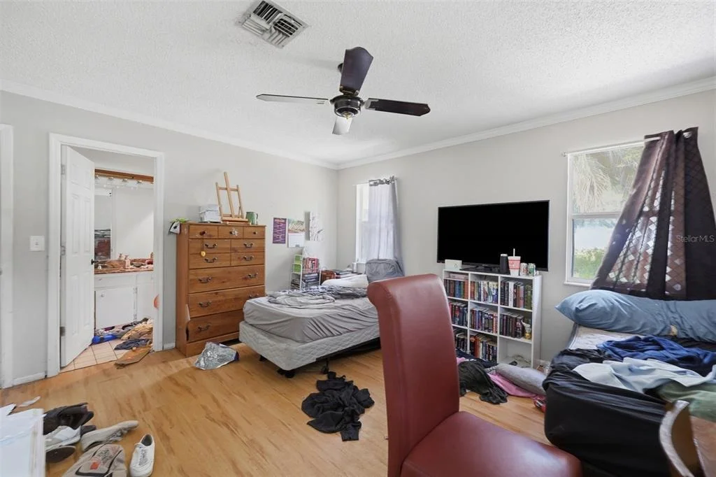 Photo of 15499 OAKCREST CIRCLE