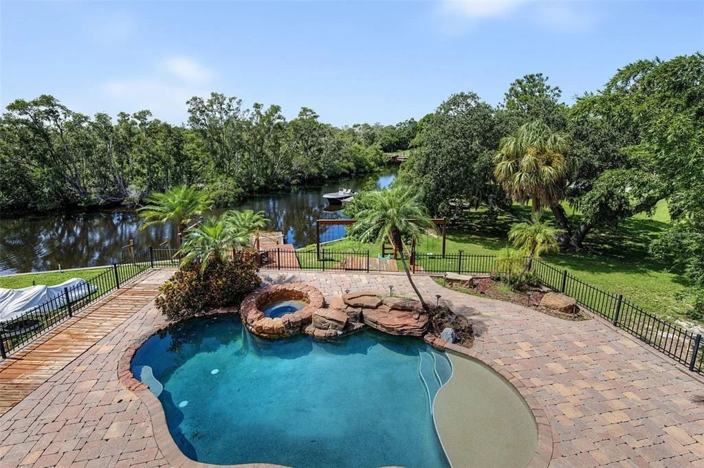Photo of 3143 PINEVIEW DRIVE
