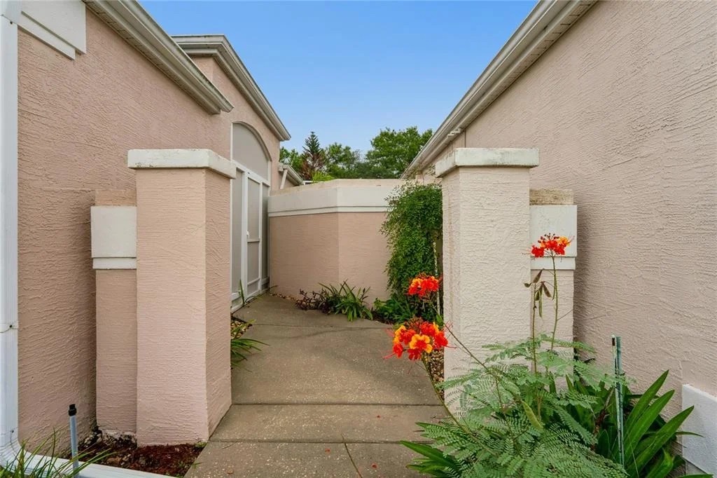 Photo of 312 ROYAL PALM WAY