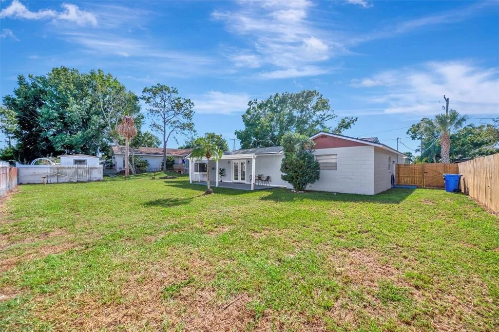 Photo of 6209 FLAMINGO DRIVE