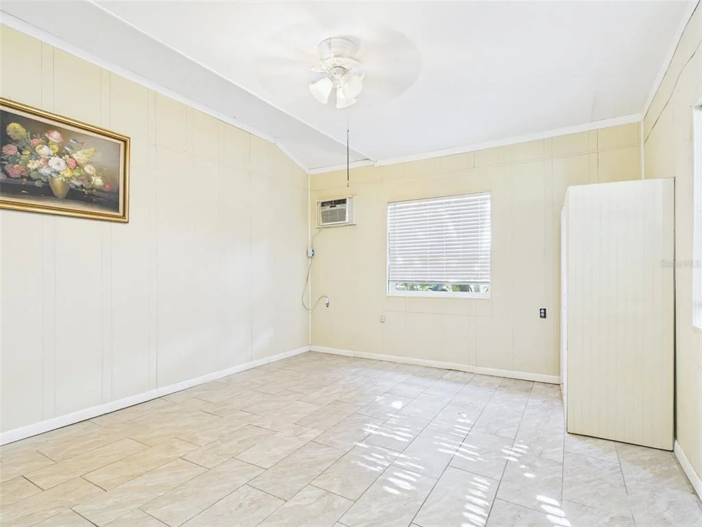 Photo of 13014 LINCOLN ROAD