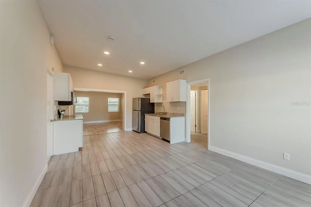 Photo of 1007 EMERALDA ROAD