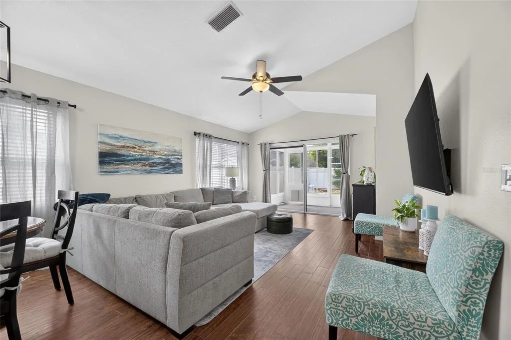 Photo of 7629 DEVONBRIDGE GARDEN WAY