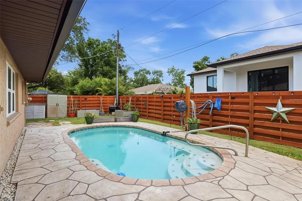 Photo of 541 MORNINGSIDE ROAD